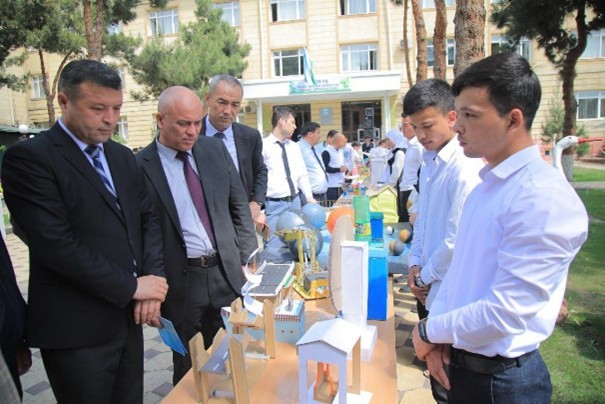 Namangan davlat pedagogika institutida “Ekologiyaga oid bilimlar kuni” munosabati bilan bayram tadbiri o‘tkazildi