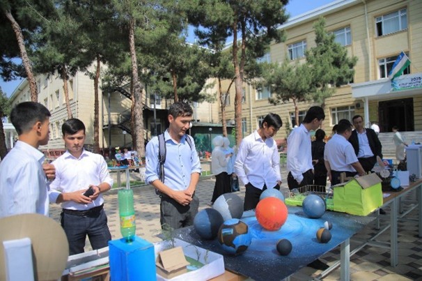 Namangan davlat pedagogika institutida “Ekologiyaga oid bilimlar kuni” munosabati bilan bayram tadbiri o‘tkazildi