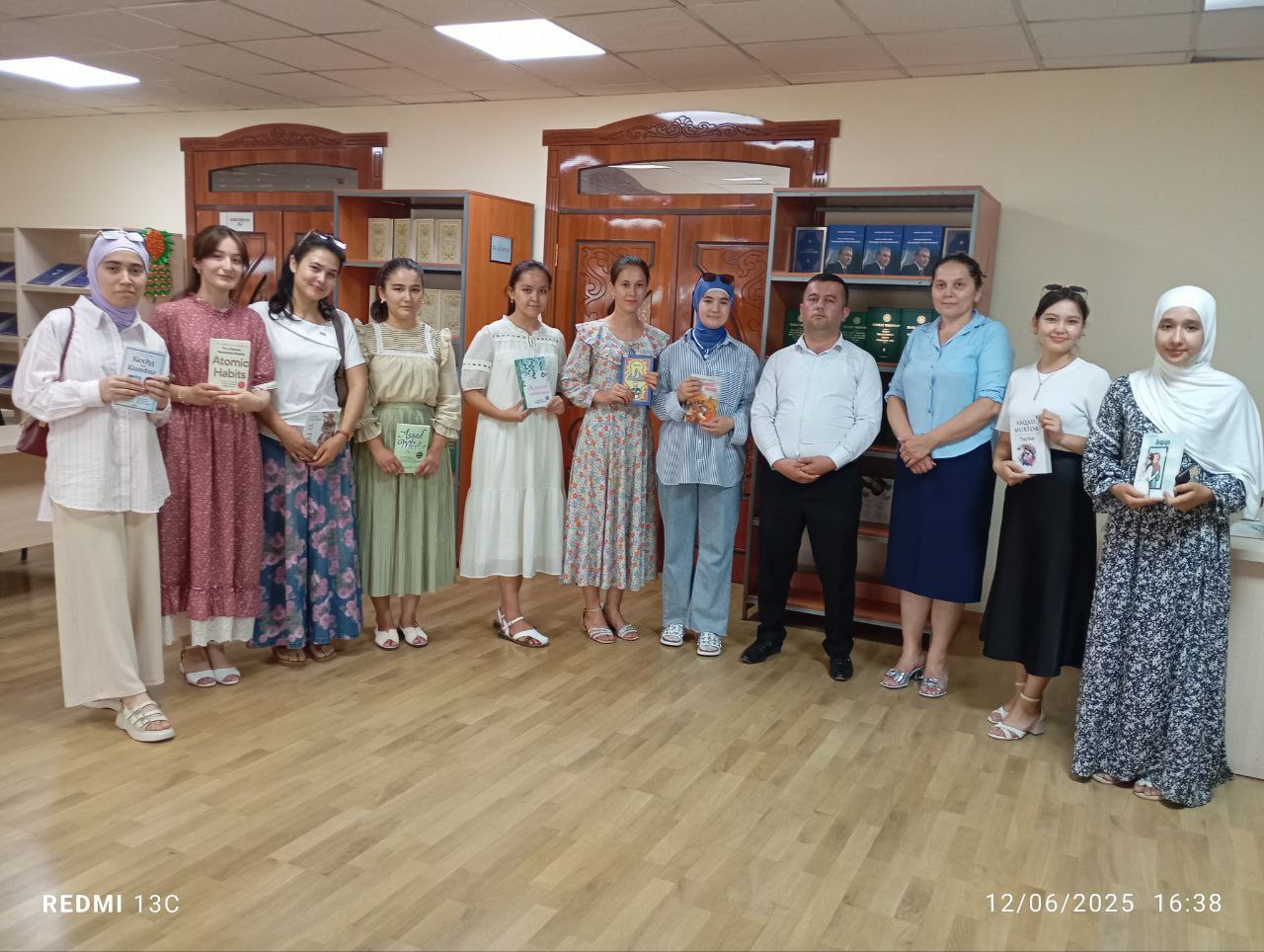 NamDPIda "Kitoblar ulashamiz" chellenji davom etmoqda