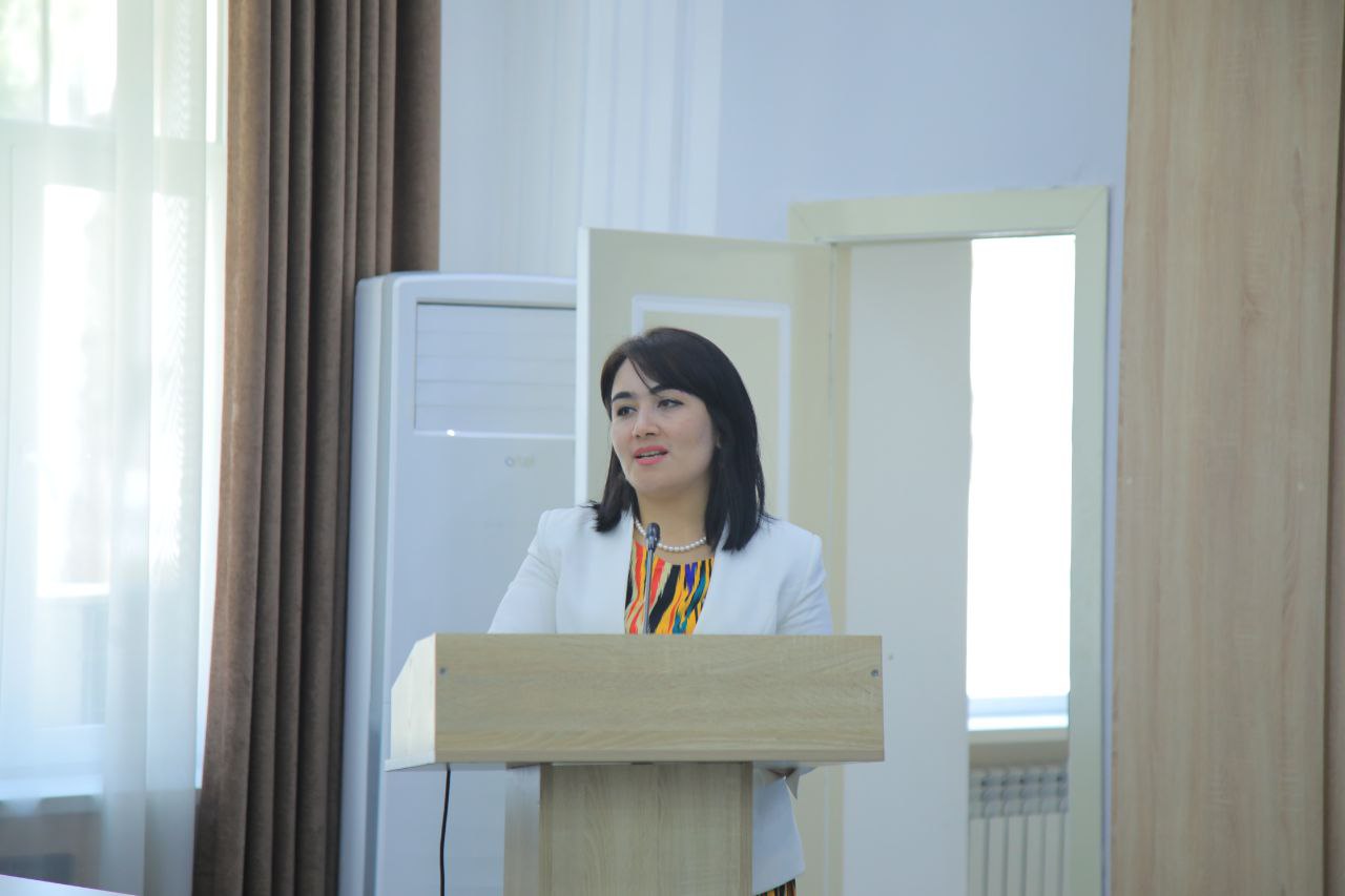 TIL TA'LIMIDAGI YANGI TENDENSIYALAR: MUAMMO VA YECHIMLAR MUHOKAMADA