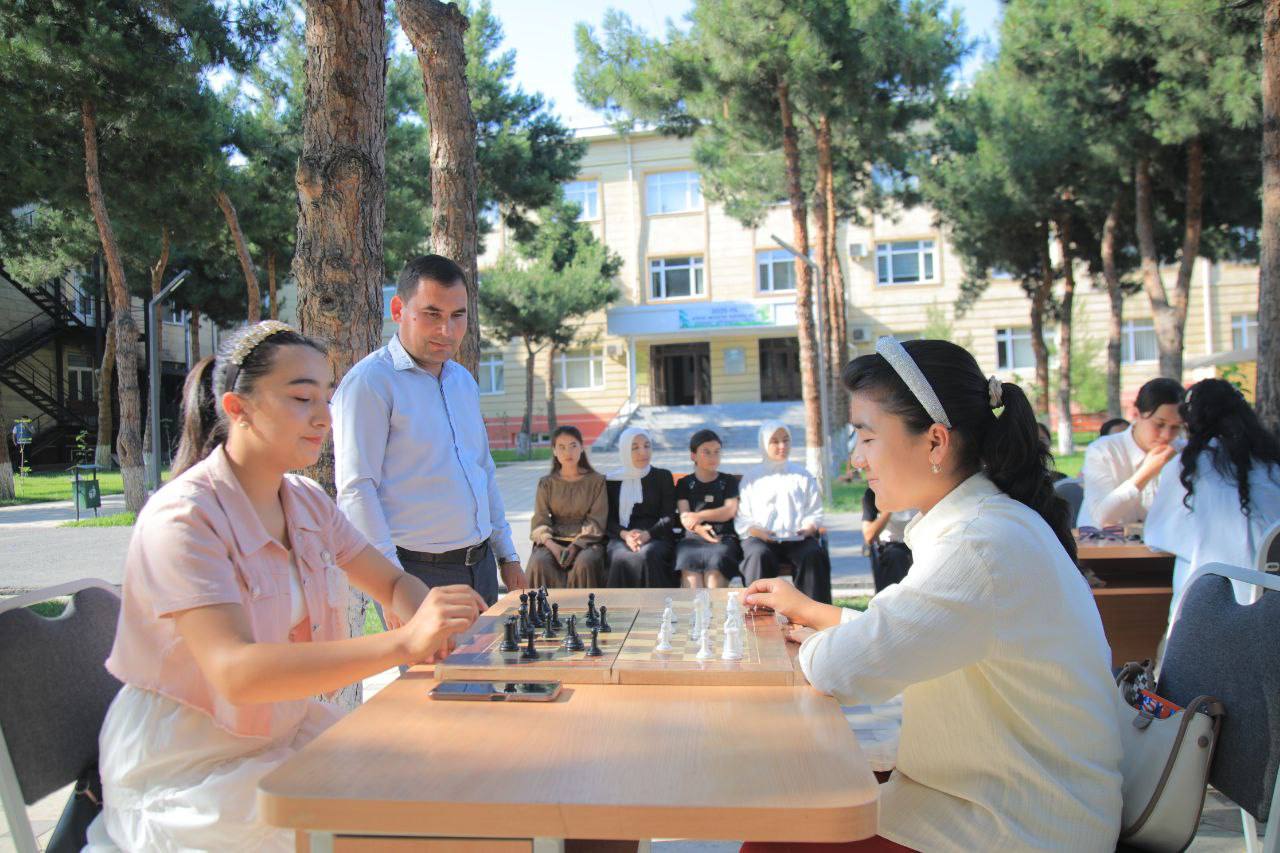 "Al-Xorazmiy izdoshlari" toʻgaragi doirasida shaxmat va shashka musobaqasi tashkil etildi.