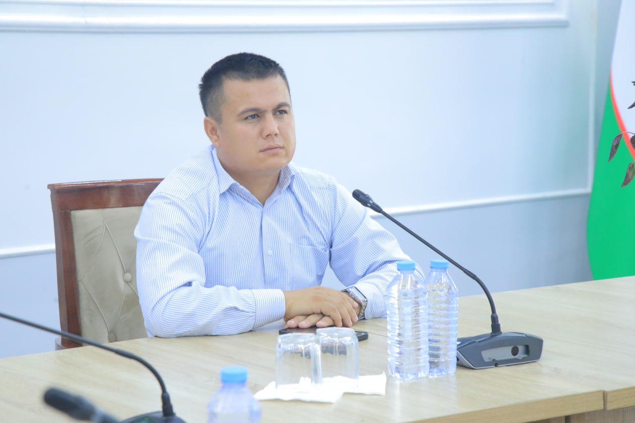 Professor Saidbek Boltaboyev tomonidan masofaviy tarzda "O'zbek tili tarixi" mavzusidagi mahorat darsi tashkil etildi.