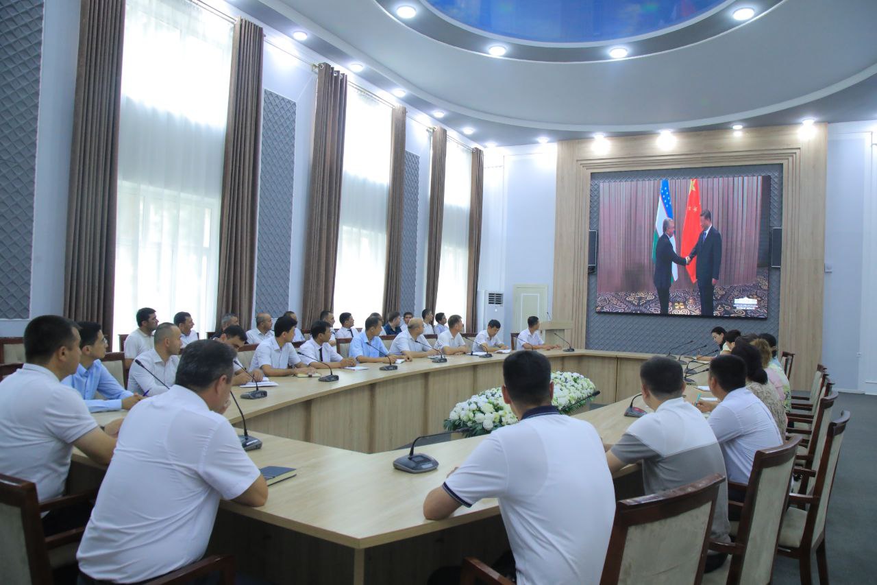 NamDPI rahbar va xodimlari hamda professor-oʻqituvchilari "Siyosiy-ma’rifat soati"da ishtirok etdi.