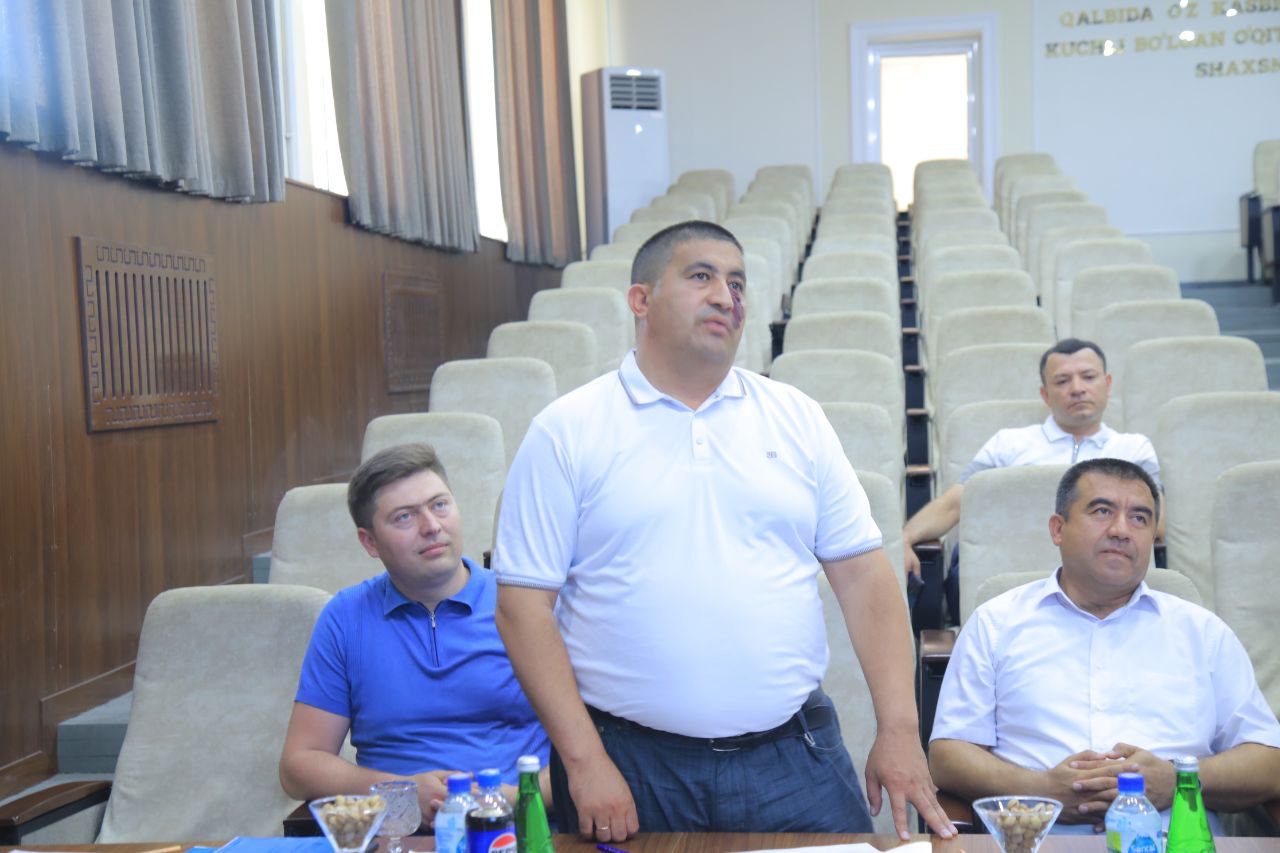 Namangan davlat pedagogika institutida Ijtimoiy fanlar fakulteti tyutorlarining hisoboti bo‘lib o‘tmoqda