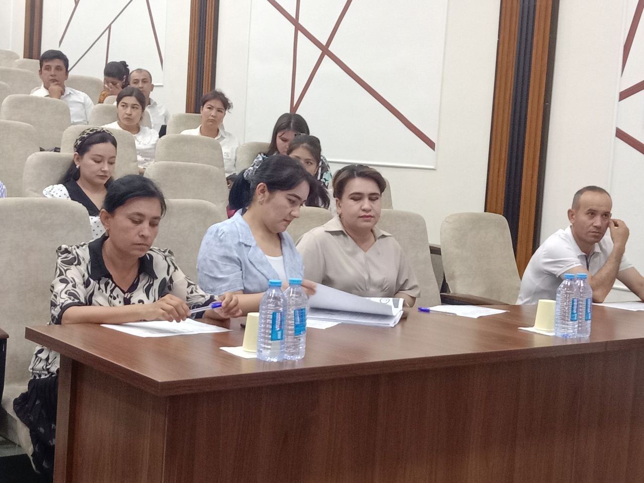 NamDPI doktorantlar (DSc), tayanch doktorantlar (PhD), stajyor – tadqiqotchilarning 6 oylik faoliyati monitoring hisoboti o'tkazildi.