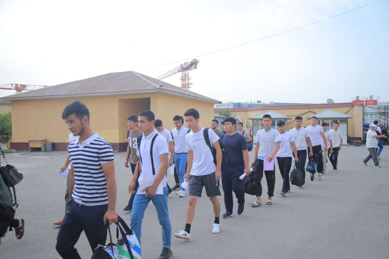 Kasbiy (ijodiy) imtihonning 2-kuni. Imtihonlar koʻtarinki kayfiyatda boshlanmoqda.