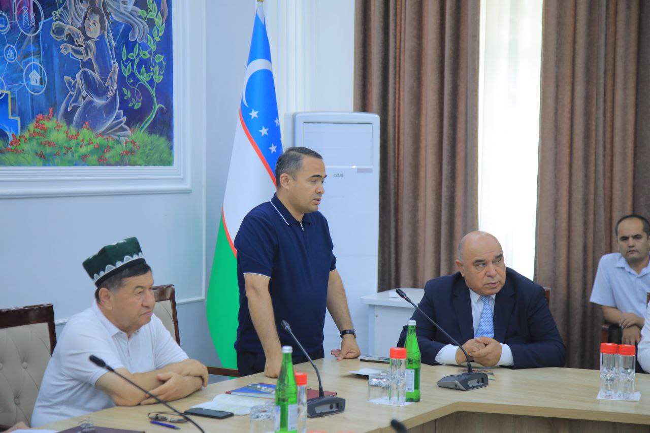 NamDPIda "Buyuklar haqida 100 ta dalil" kitobi taqdimoti  bo‘lib o‘tdi