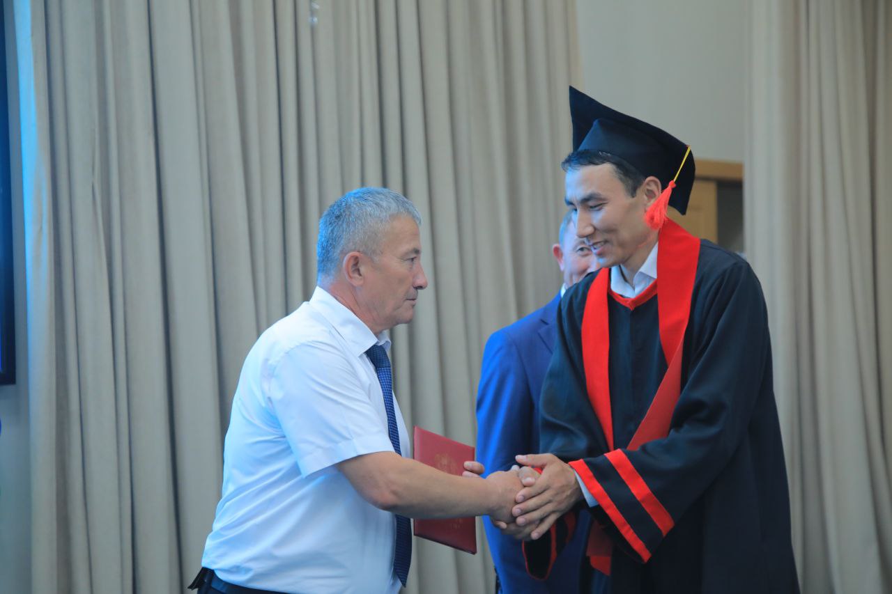 YOSHLAR — YELKASIDA MASʼULIYAT, QO'LIDA DIPLOM, KO'ZIDA PORLOQ KELAJAK!