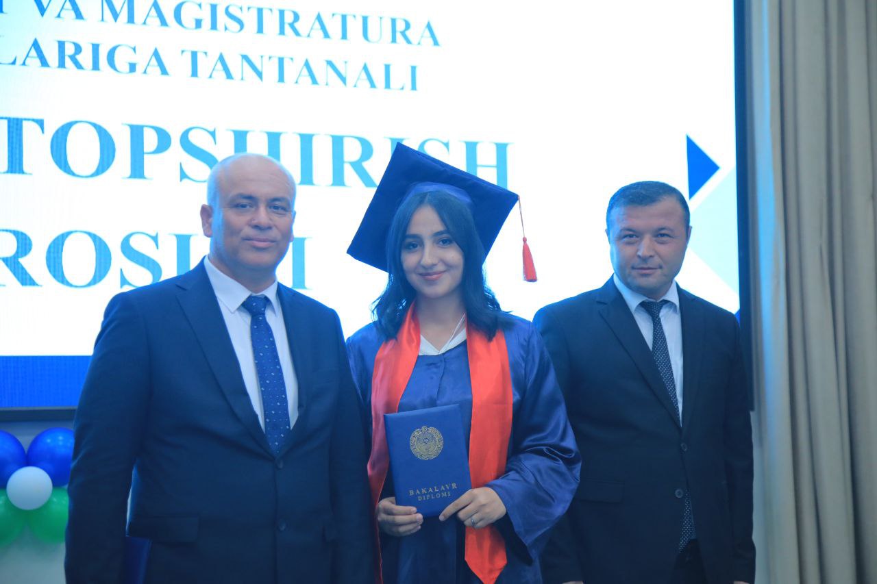 Tantanali diplom topshirish marosimidan lavhalar