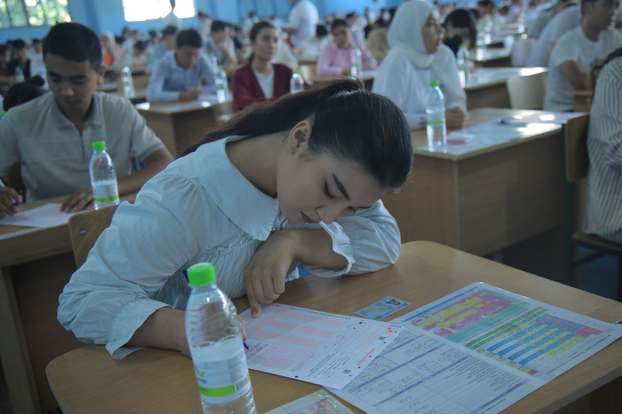 Namanganda oliy taʼlim muassasalariga kirish test sinovlarining 5-kuni davom etmoqda