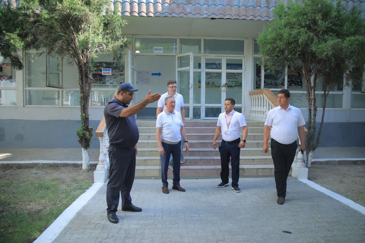 Test maydonida rektor: kuzatuv, tahlil va muloqot