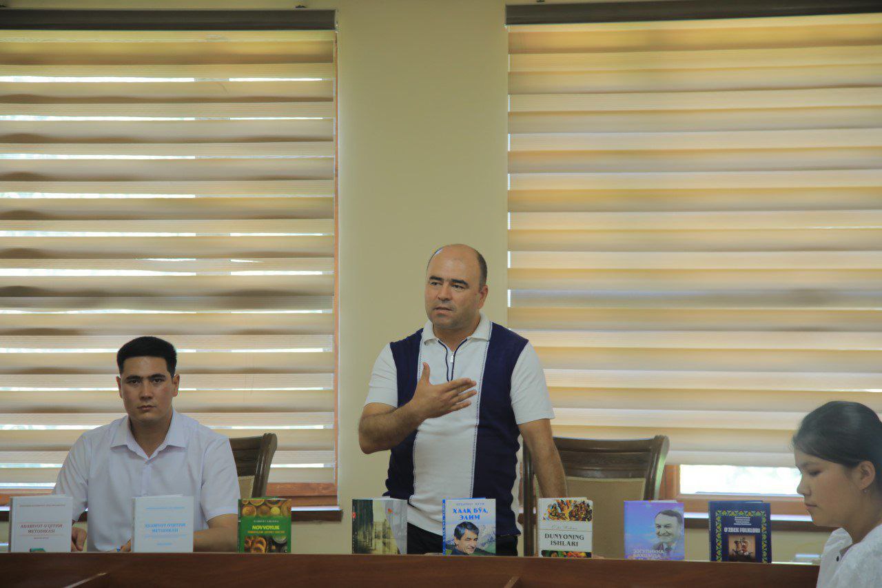 Talabalar oʻrtasida kitobxonlik madaniyatini oshirishga qaratilgan seminar-trening boʻlib oʻtdi