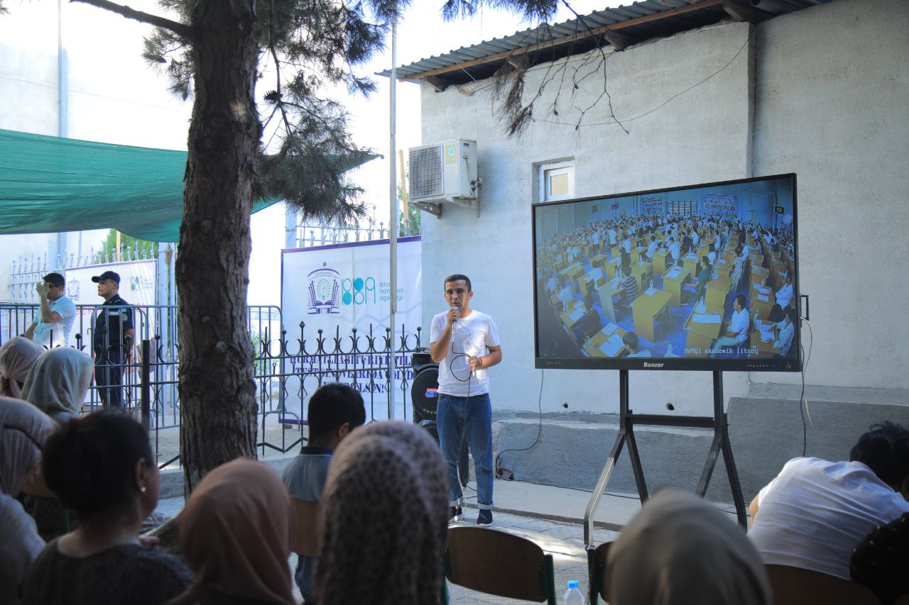 Bugun 23-iyul – "Doʻstlik" akademik litseyida ilm yoʻlini tanlagan yuzlab yoshlar uchun navbatdagi sinov kuni boʻldi.