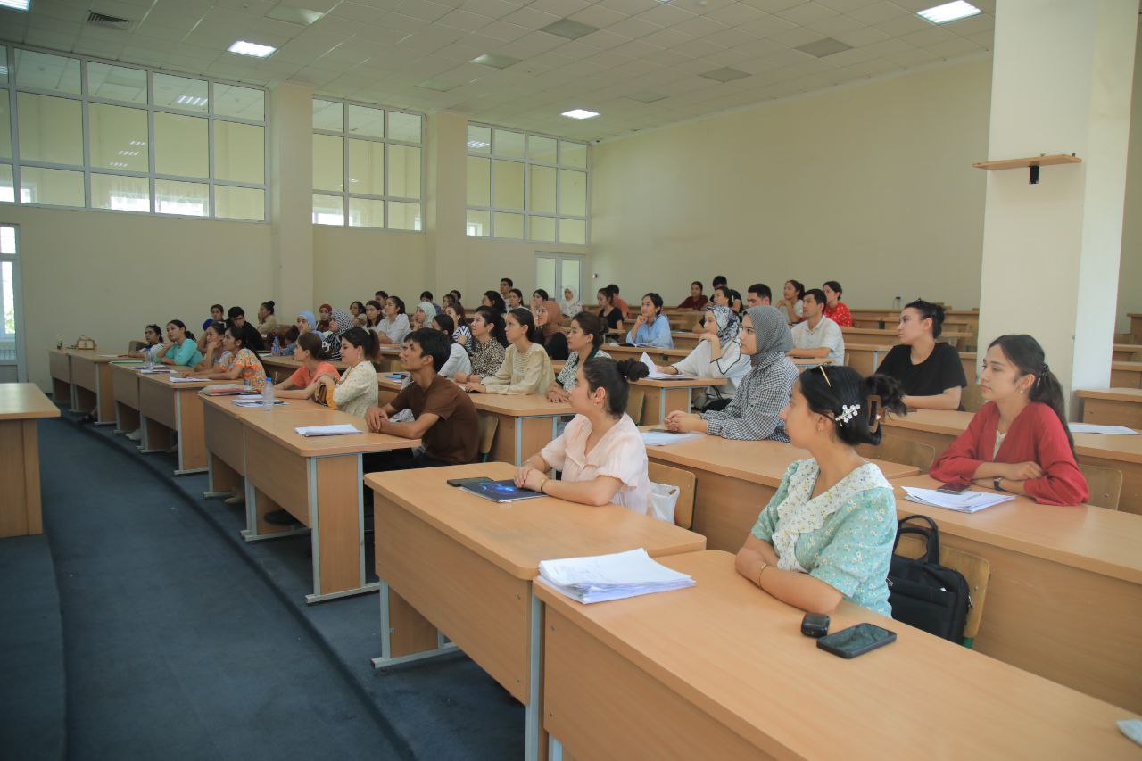 "Dolzarb 90 kunlik": Talabalar uchun “Ibrat” filmi namoyish etildi