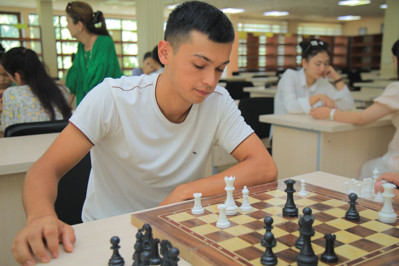 Intellektual bellashuv: “Dolzarb 90 kunlik” doirasida shaxmat va shashka musobaqasi