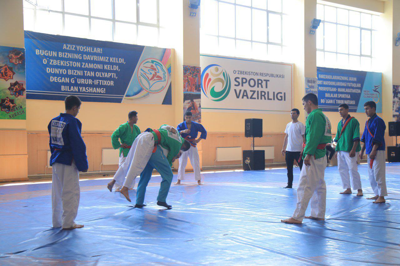 “Dolzarb 90 kunlik” doirasida “Kurash” to‘garagining navbatdagi mashg‘uloti oʻtkazildi