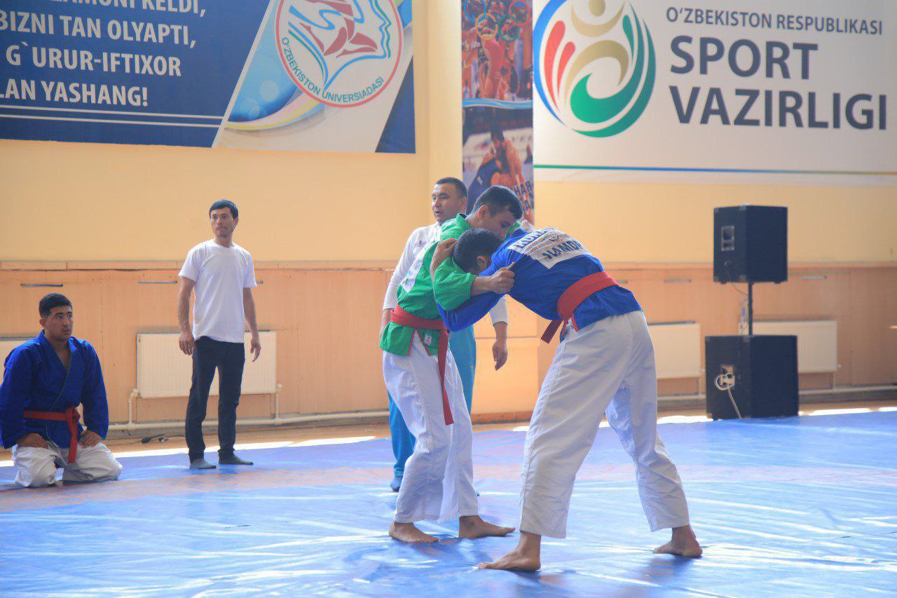 “Dolzarb 90 kunlik” doirasida “Kurash” to‘garagining navbatdagi mashg‘uloti oʻtkazildi