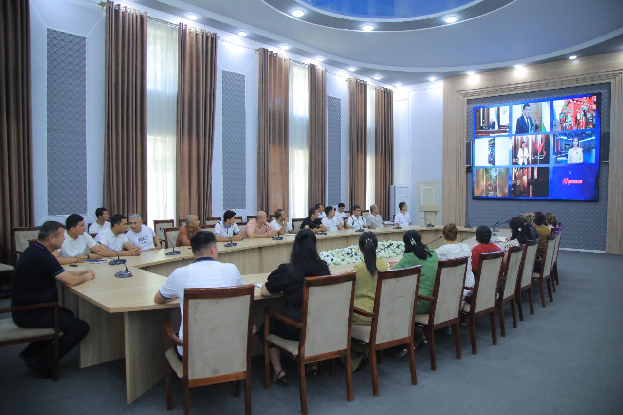 NamDPI rahbar va xodimlari hamda professor-oʻqituvchilari "Siyosiy-ma’rifat soati"da ishtirok etdi.