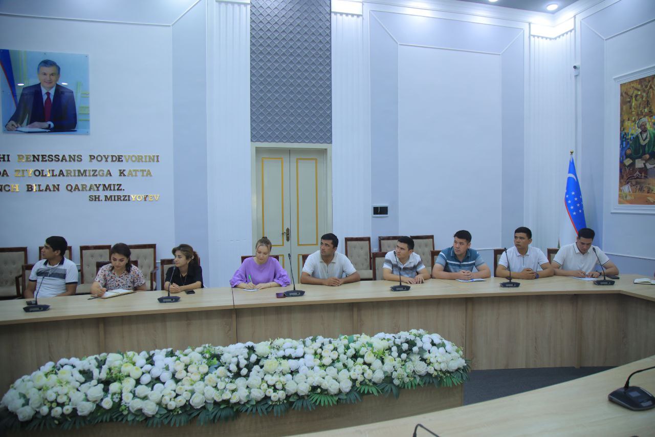 NamDPI rahbar va xodimlari hamda professor-oʻqituvchilari navbatdagi "Siyosiy-ma’rifat soati"da ishtirok etdi.