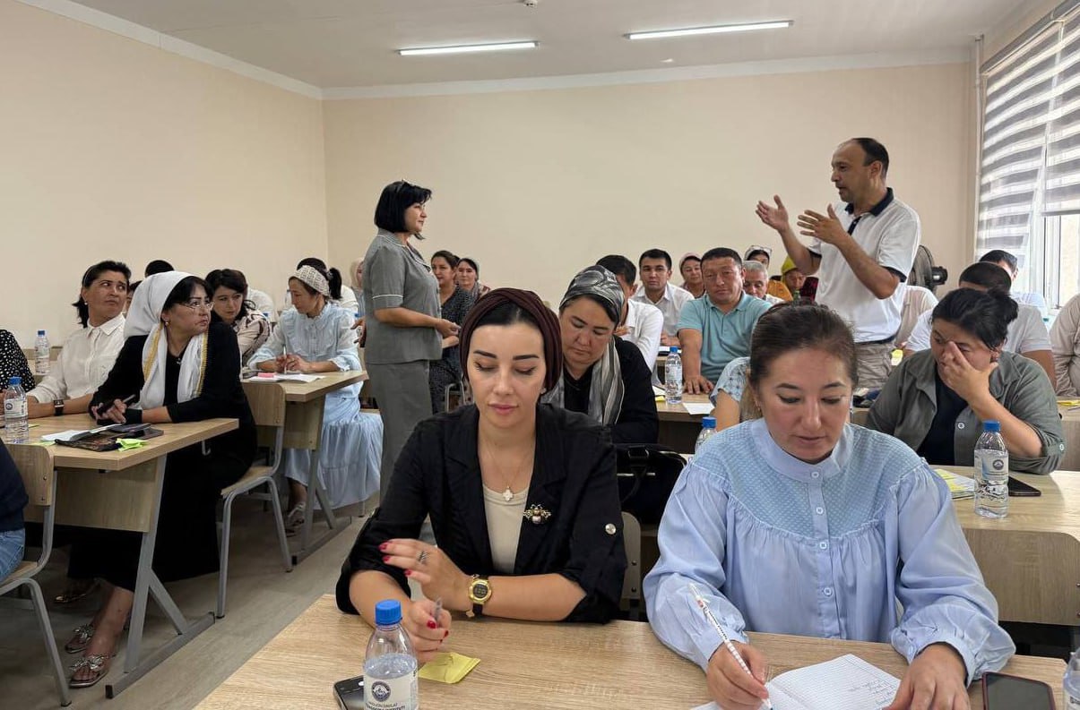 Ayni damda Respublikamiz bo‘ylab “Mezonlarga asoslangan baholash” mavzusida seminar-treninglar o‘tkazilmoqda.