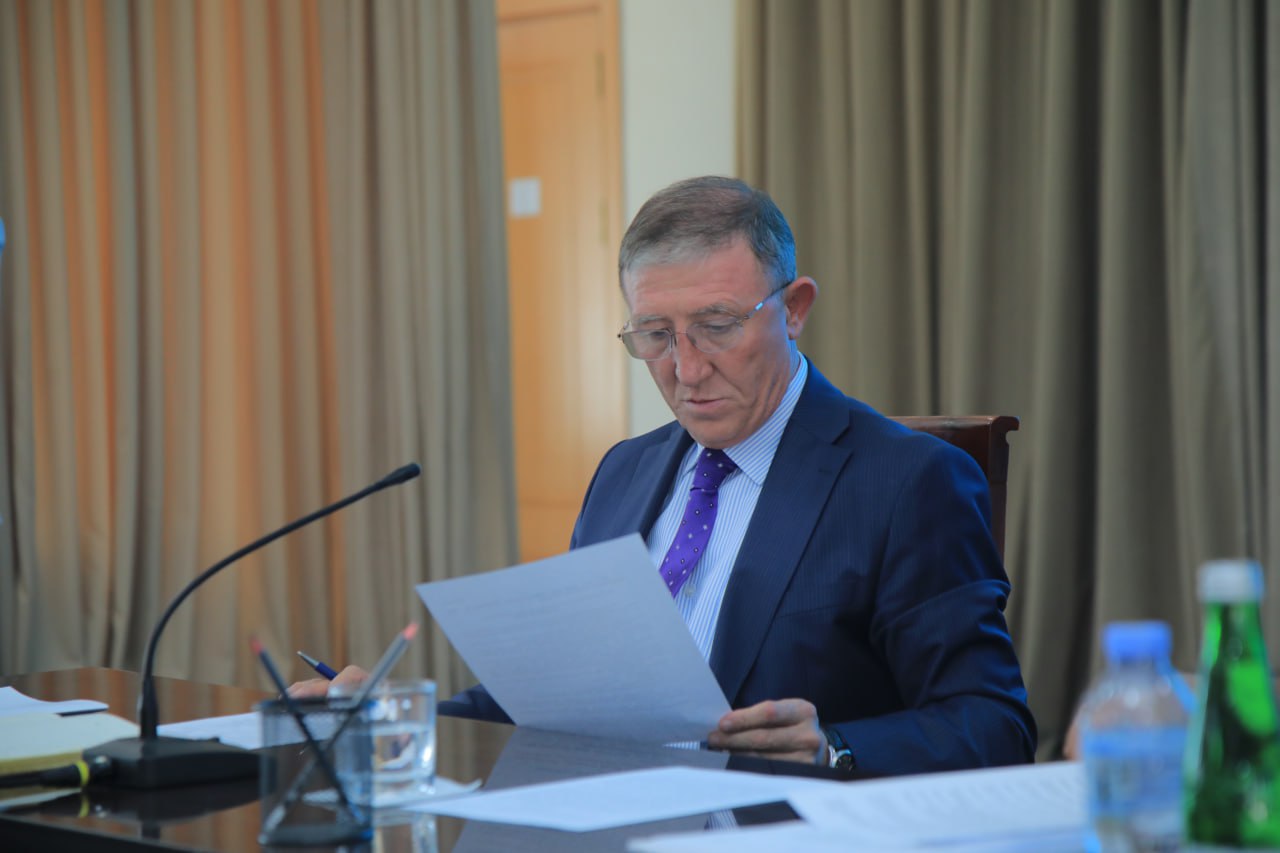 Namangan davlat pedagogika institutida oʻtkazilgan  2025/2026-o‘quv yilining 1-sonli kengaytirilgan yigʻilishi doirasida kun tartibidagi quyidagi rejalar koʻrib chiqilib, kengash a'zolari bilan tahlil qilindi.