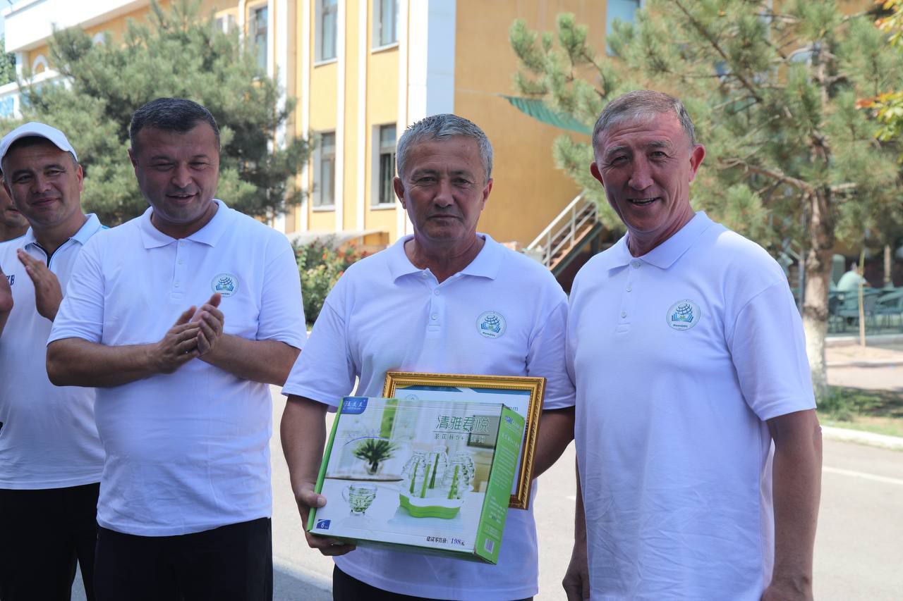 O‘zbekiston Respublikasi Mustaqilligining 34 yilligi munosabati bilan Namangan davlat pedagogika instituti professor-o‘qituvchilari va xodimlari o‘rtasida o‘tkazilgan  sport musobaqalari yuqori saviyada bo‘lib o‘tdi.