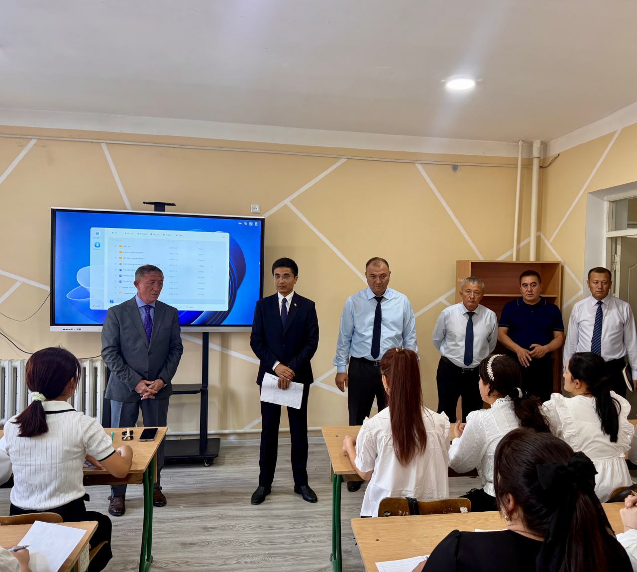 SAMARALI TA'LIM VA QULAY MUHIT SARI