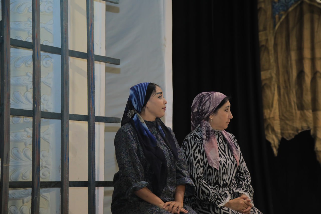 Abdulhamid Cho‘lpon — milliy meros va badiiyat sahnasida