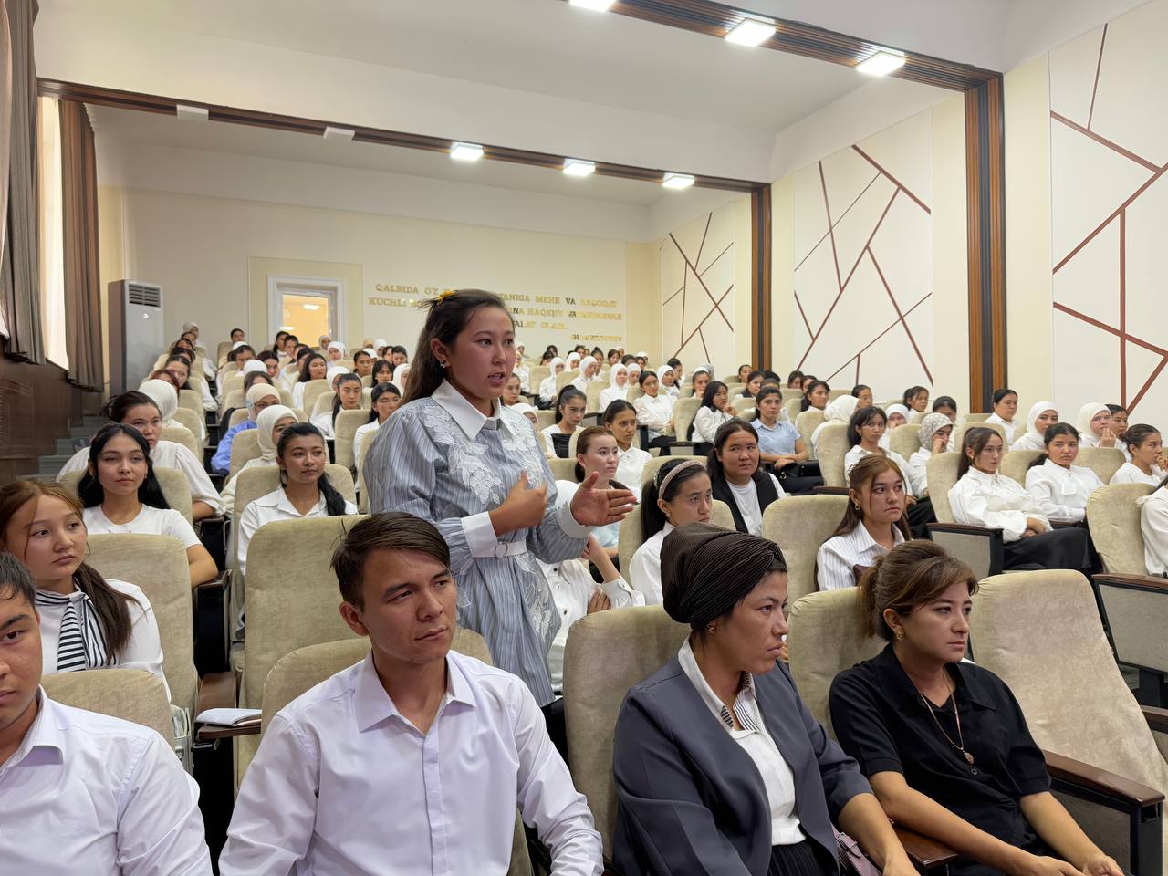 "Ilmiy tadqiqot va innovatsiya"mavzusida seminar-trening tashkil etildi.