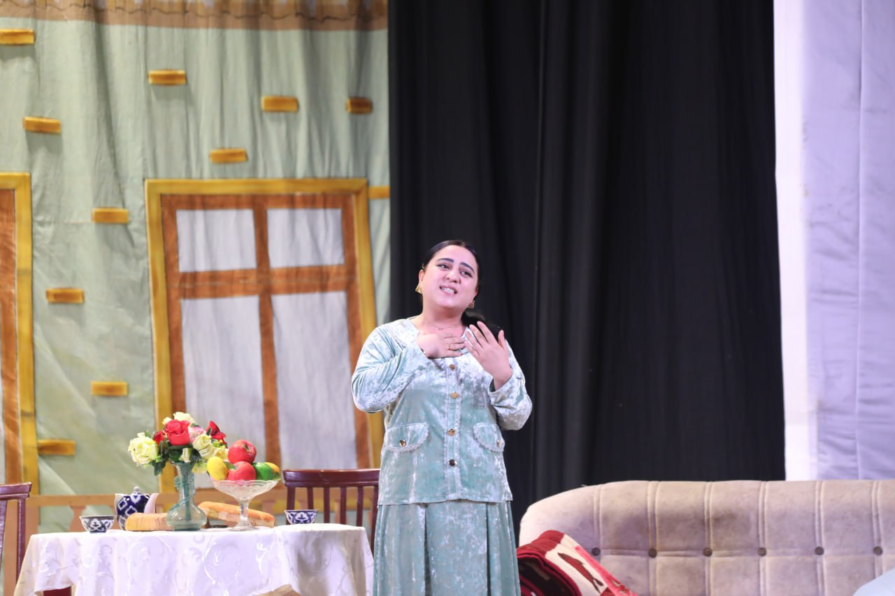 TEATR — HAYOTNING KO‘ZGUSI