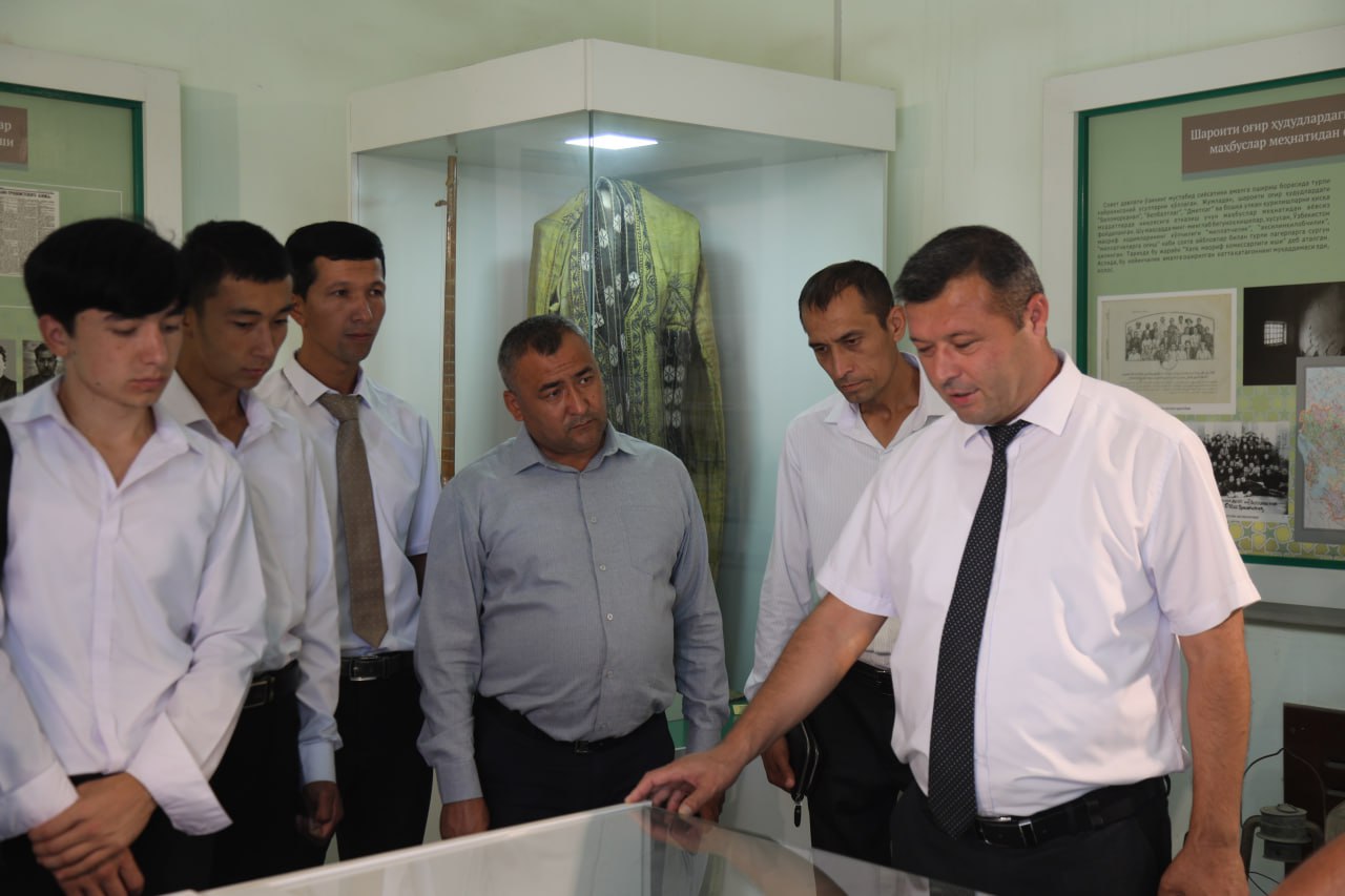 NamDPI talabalari Qatag'on qurbonlari muzeyida