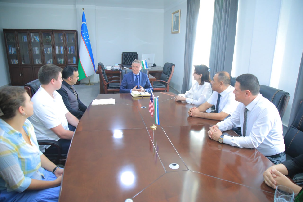 Amerikalik Kevin Berghuis NamDPIda dars beradi!