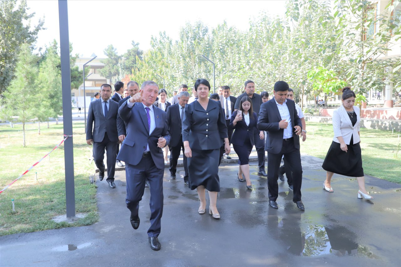 Vazir “Abdulla Avloniy” davlat stipendiyasining ilk sohibi bilan uchrashdi