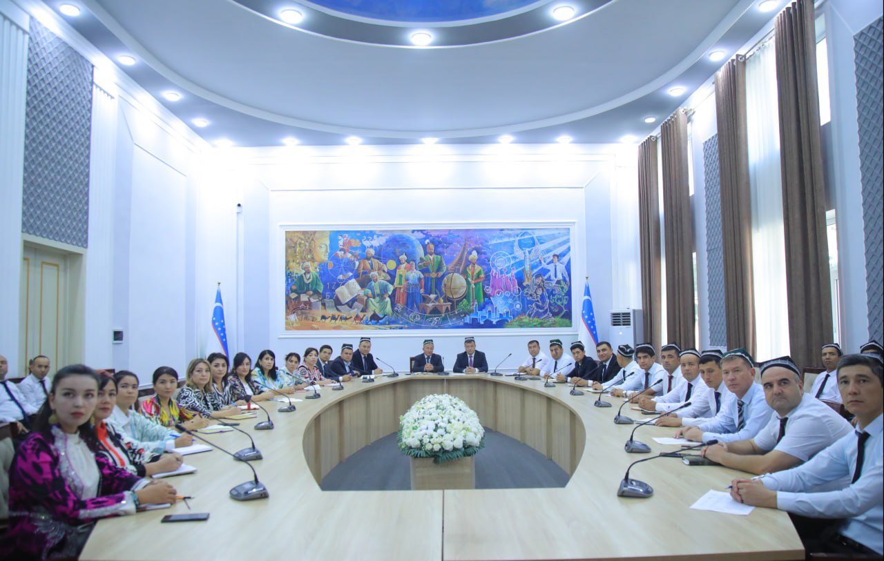 NamDPI rahbar va xodimlari hamda professor-oʻqituvchilari navbatdagi "Siyosiy-ma’rifat soati"da ishtirok etdi.