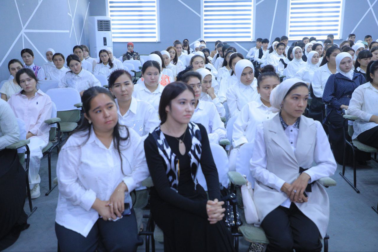 NamDPI Ijtimoiy fanlar fakultetida talabalar bilan ochiq muloqot