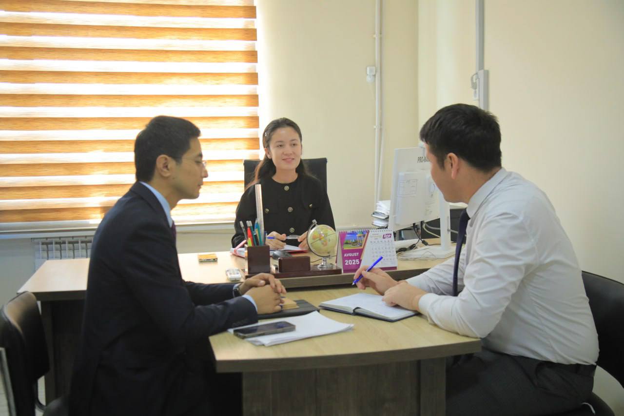 TALABALIKDAN RAHBARLIK SARI: SARVINOZ MAMADALIYEVA DEKANLIK LAVOZIMIDA!