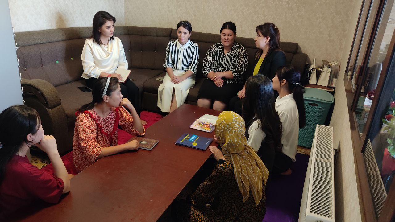 Talaba qizlarning yashash sharoitlari o‘rganildi