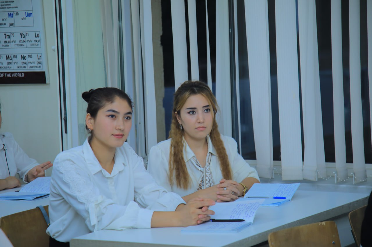 Pokistonlik Mukhammad Wasif Khan NamDPIda dars beradi