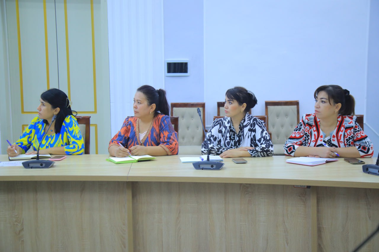 Siyosiy-ma’rifat soati