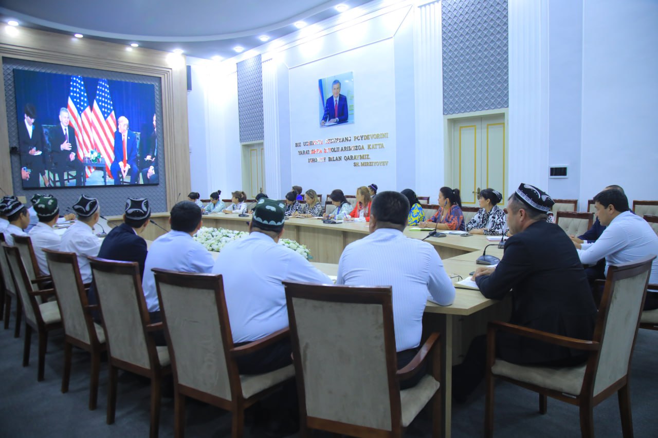 Siyosiy-ma’rifat soati