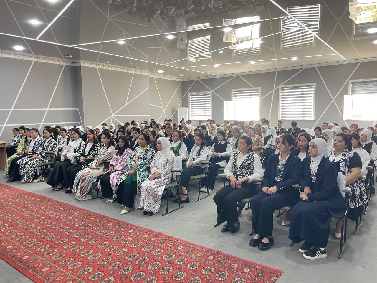 "Ilmiy tadqiqot va innovatsiya" mavzusida navbatdagi seminar-trening tashkil etildi.