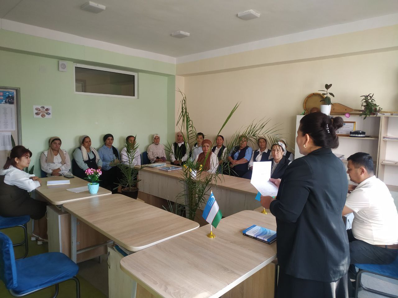 1-oktabr – O‘qituvchi va murabbiylar kuni.