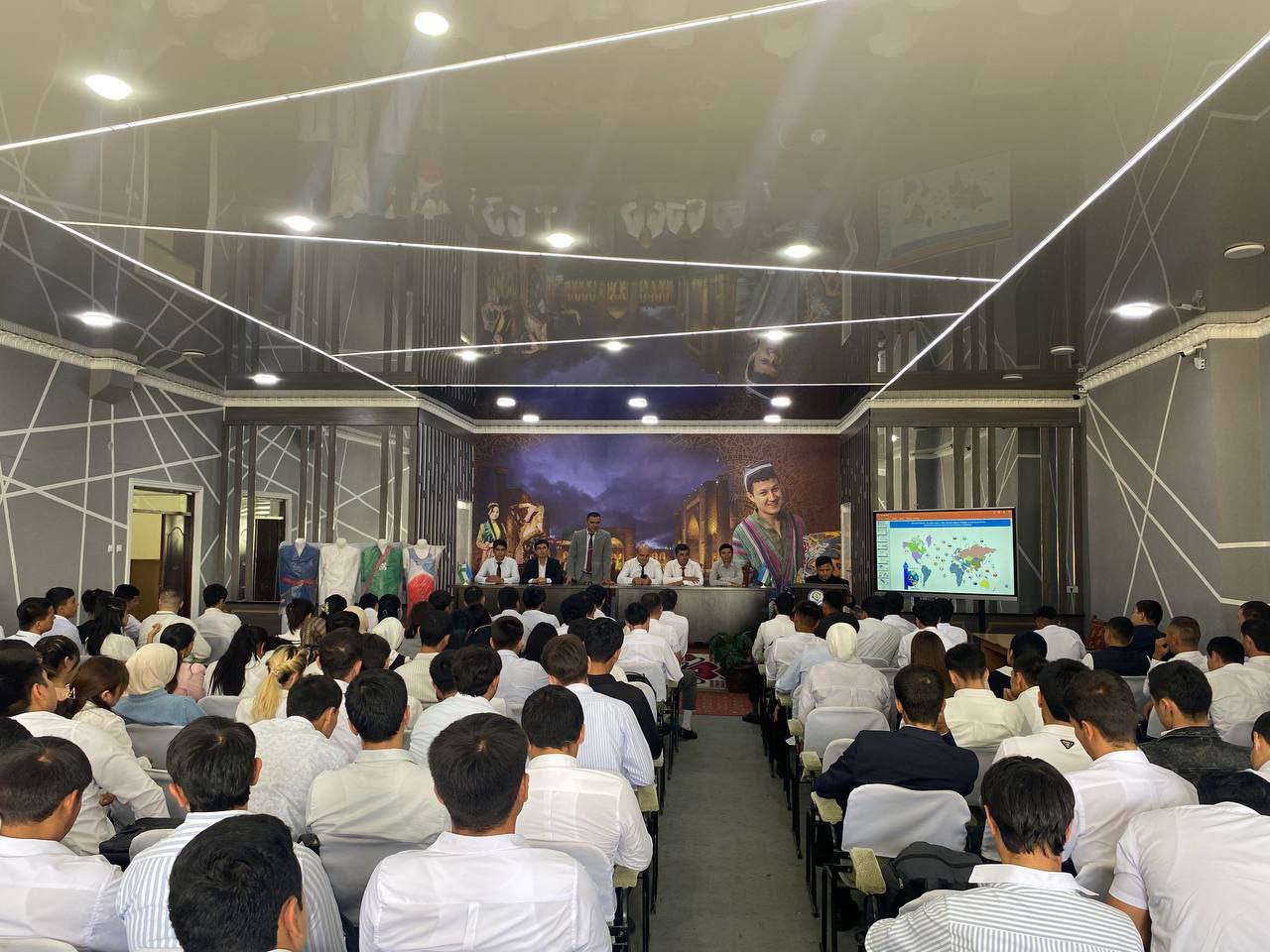 NamDPI bitiruvchisi xalqaro minbarda!