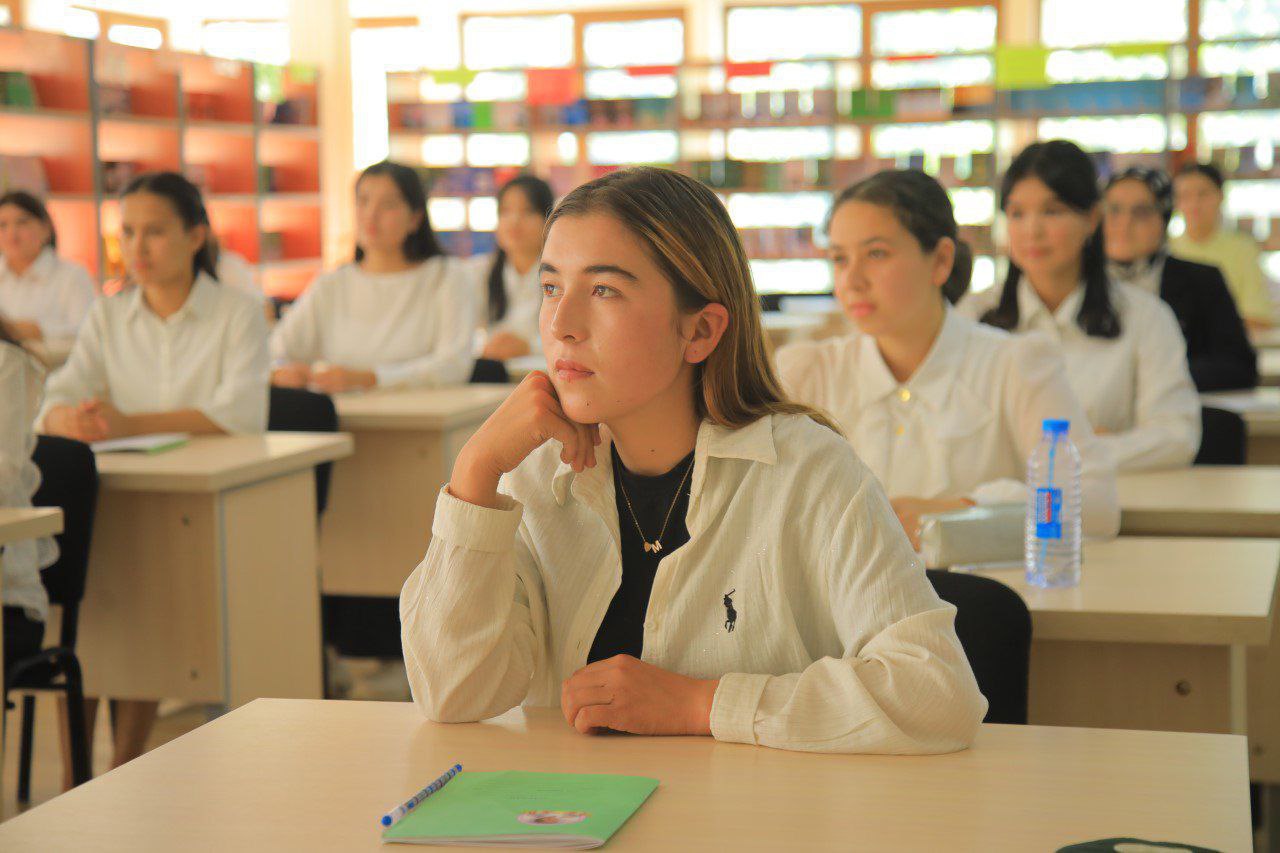 “USTOZ VA SHOGIRDLIK  – YUKSAK MA’NAVIY QADRIYAT” mavzusida o'tkazilgan  insholar tanlovini natijalari bilan tanishing