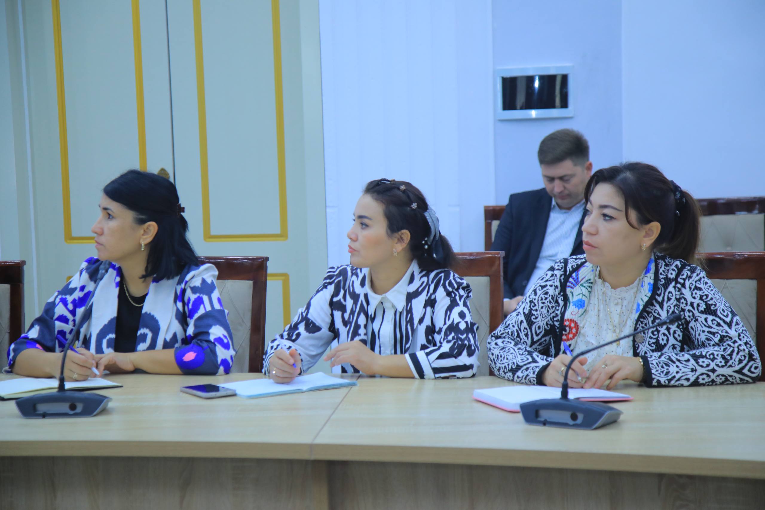 NamDPI rahbar va xodimlari hamda professor-oʻqituvchilari navbatdagi "Siyosiy-ma’rifat soati"da ishtirok etdi.