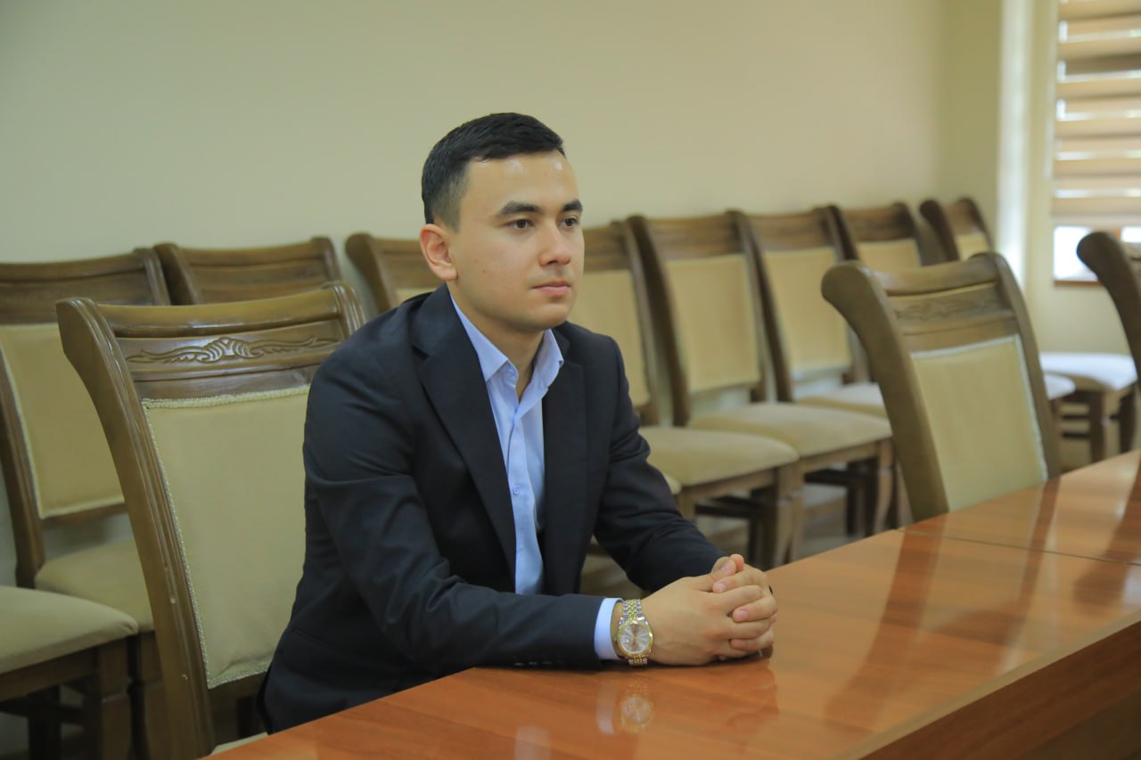 Yoshlar akademiyasi lideri, fakultet liderlari hamda a'zolik uchun suhbat o'tkazildi.