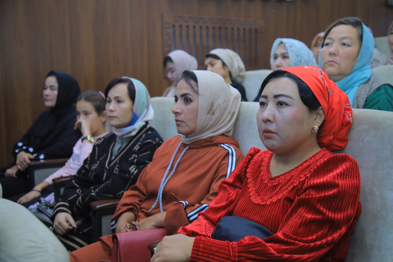 Ota-onalar bilan uchrashuv