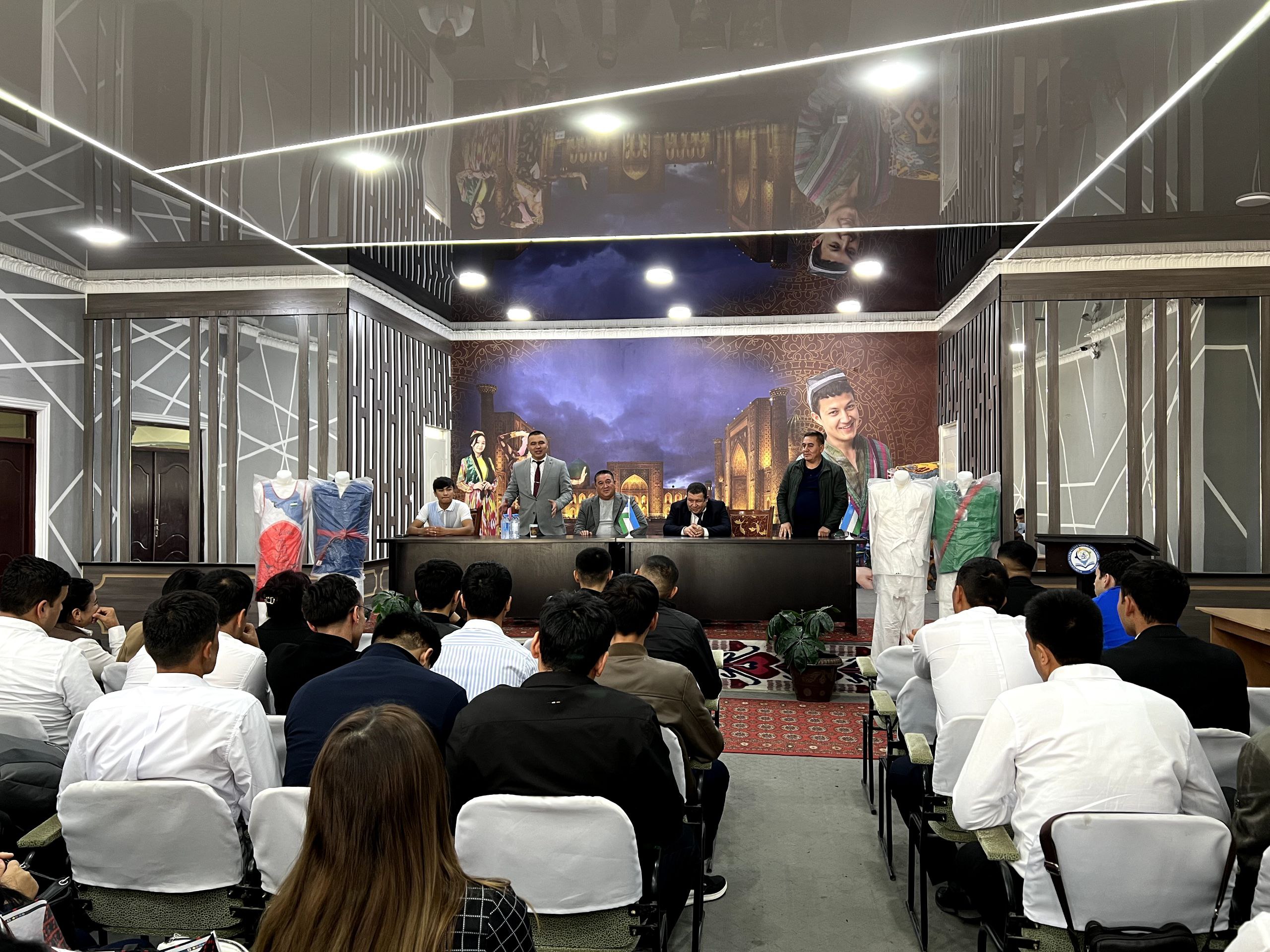 BILIM VA TEXNIKA: CHEMPIONLIK SARI