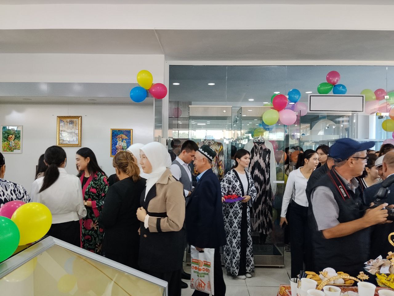 RANGLARDA AKS ETGAN ORZULAR