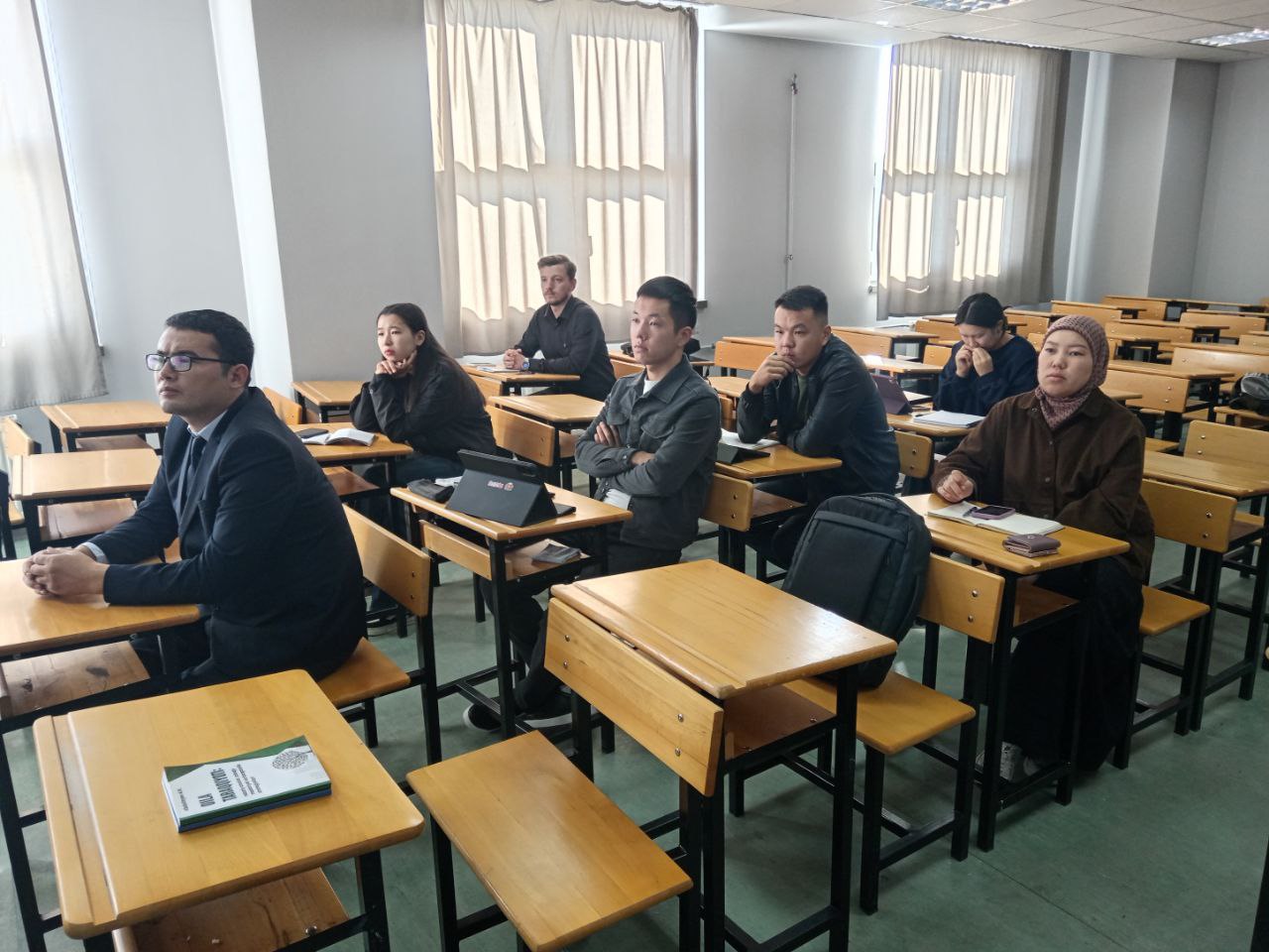 TAJRIBA ALMASHUVI DAVOM ETMOQDA